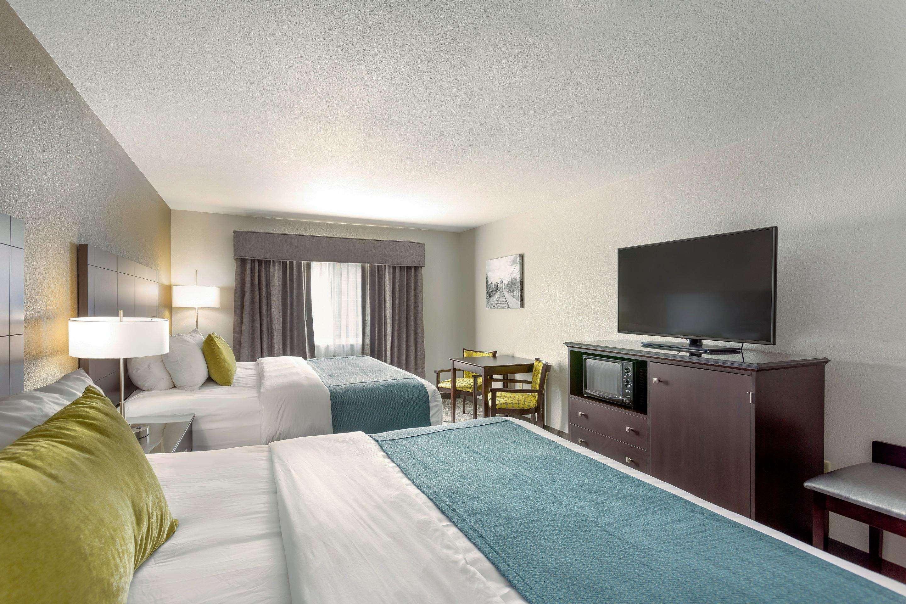 Comfort Inn & Suites Tualatin - Lake Oswego South Екстериор снимка